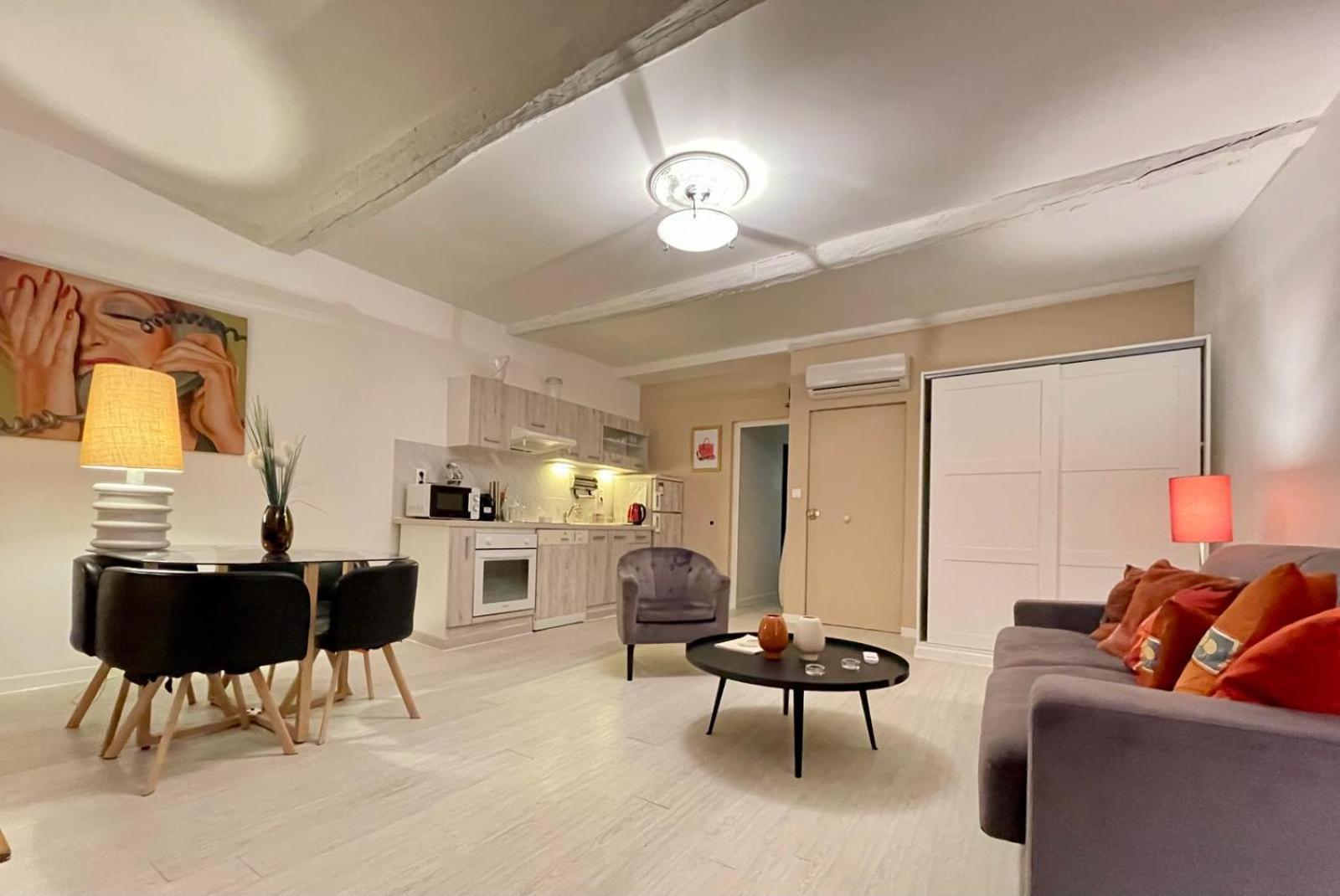 Les Remparts Antibes Location Apartamento Exterior foto