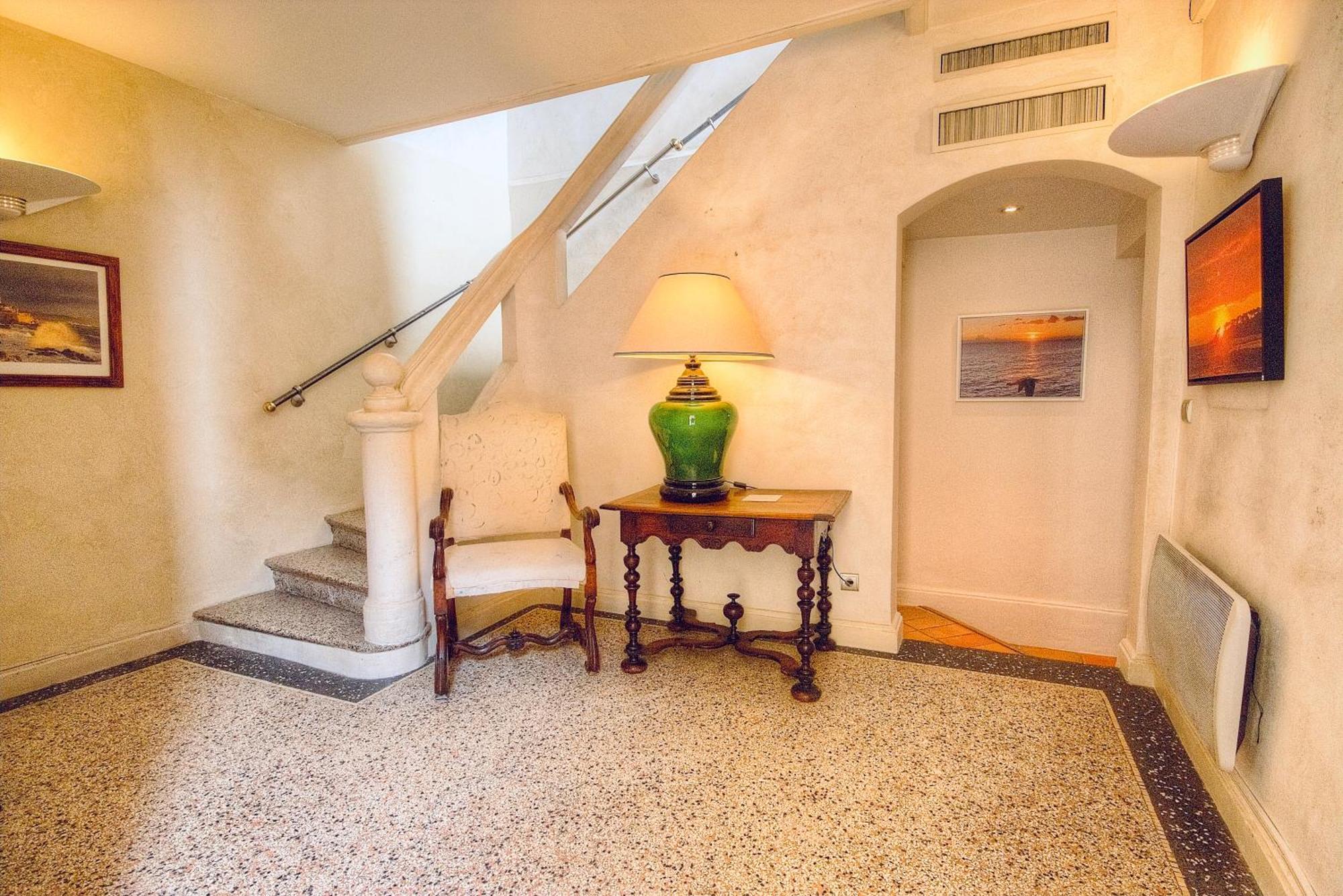 Les Remparts Antibes Location Apartamento Exterior foto