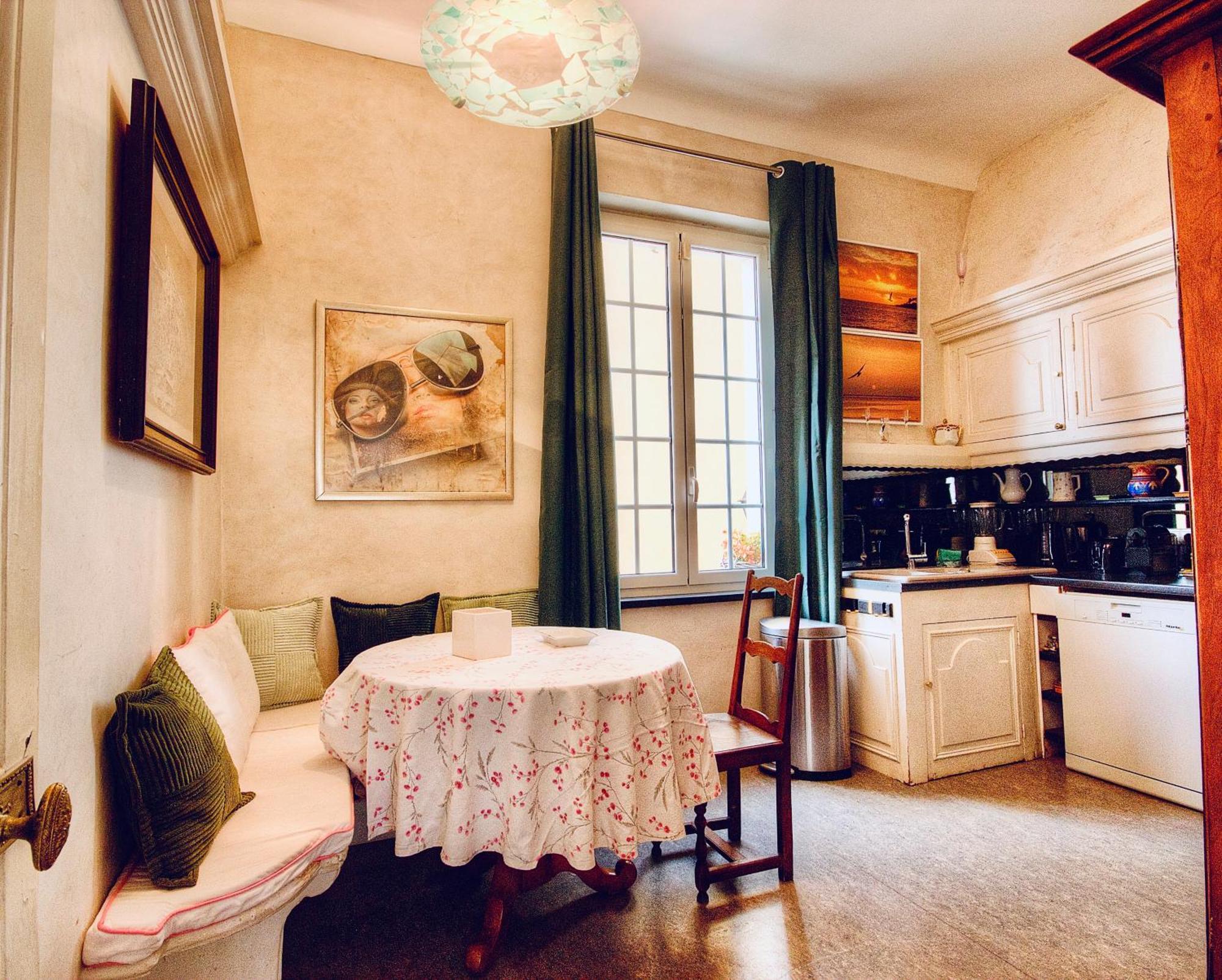Les Remparts Antibes Location Apartamento Exterior foto